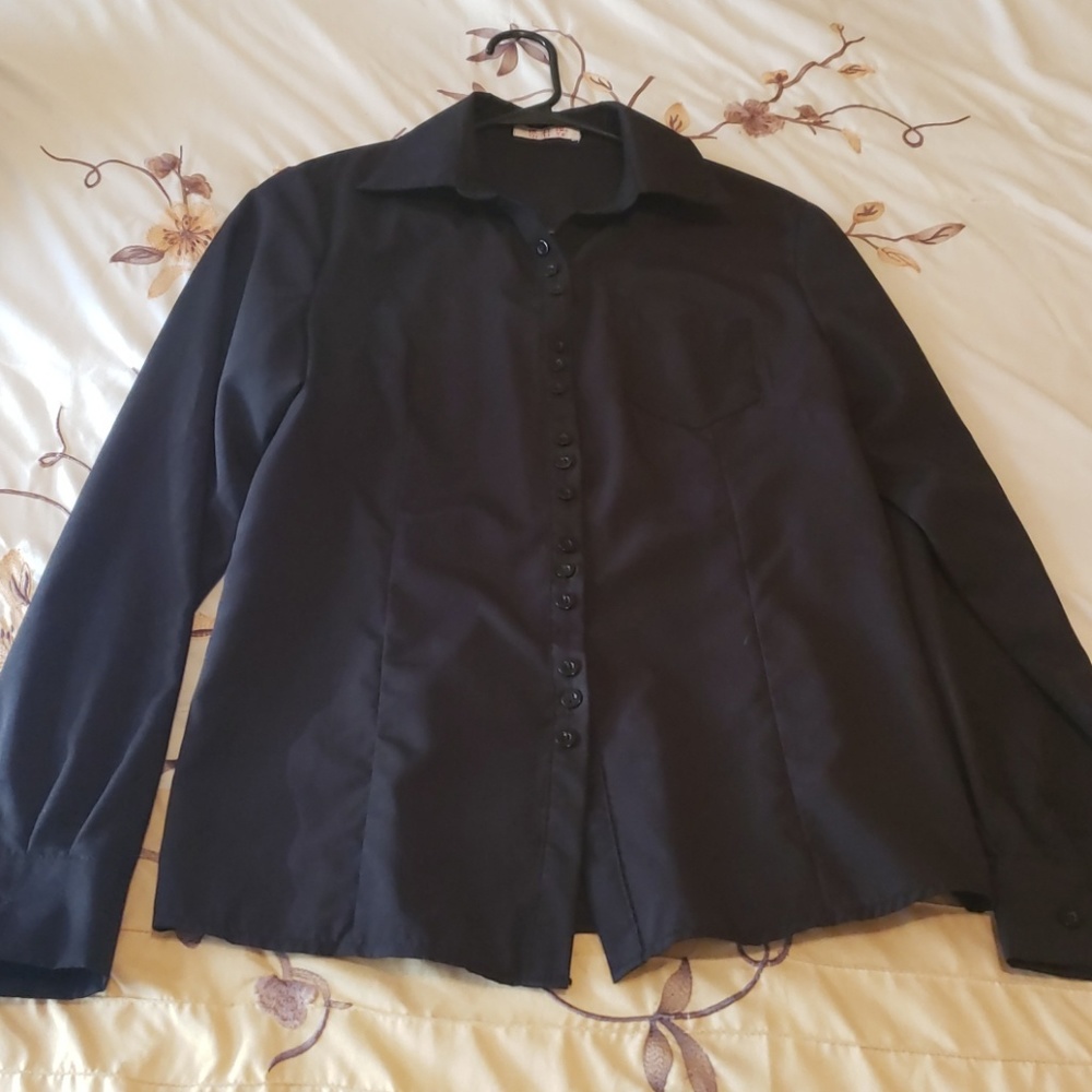 Long sleeve, but Tom up silky black shiet
